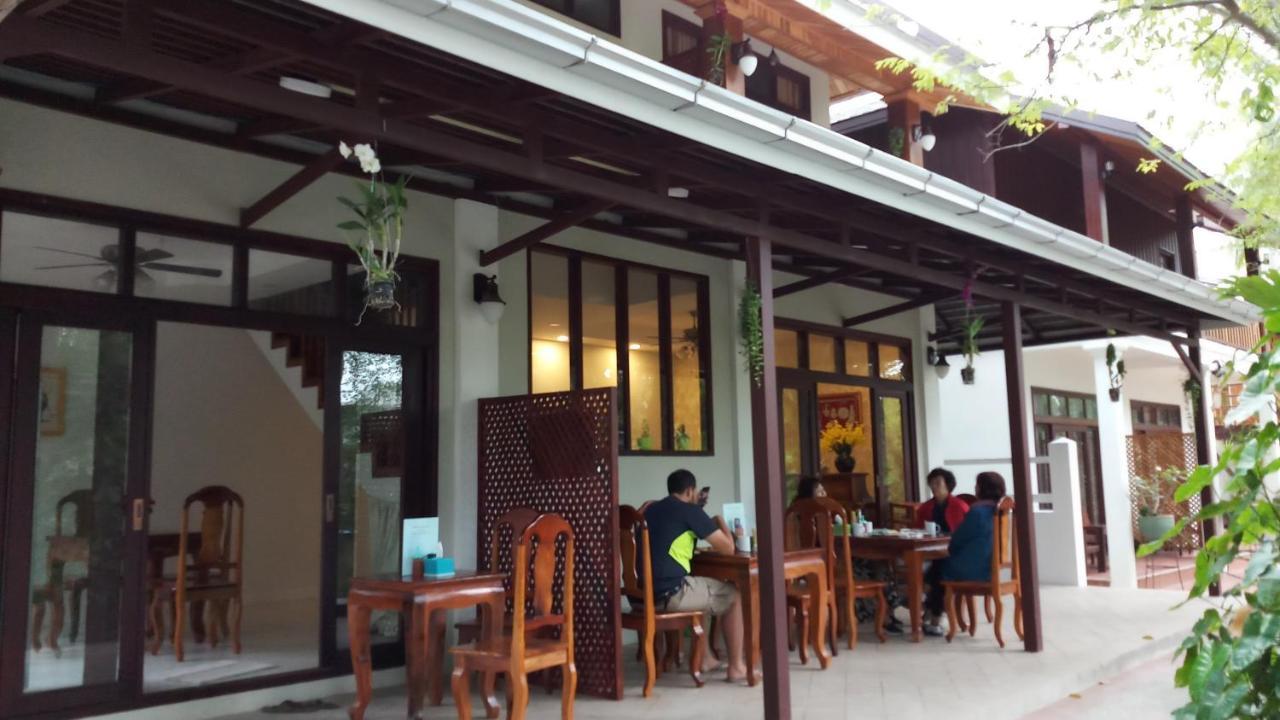Villa Bouathong Hotels Luang Prabang Exterior foto
